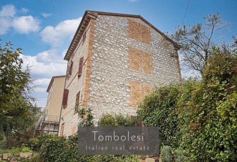 Casa independiente en Sassoferrato